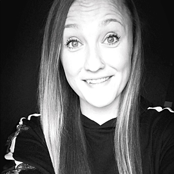 MEET ME! - Picture 1 of 1